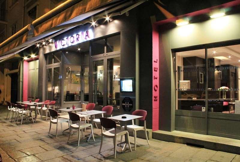 Hotel-Restaurant Le Victoria Rennes Bagian luar foto